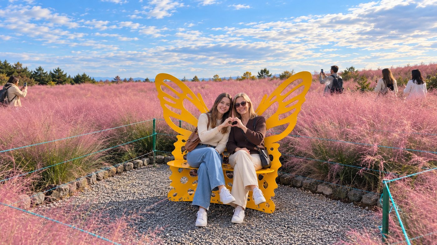 Photo spot among the pink muhly at Hueree Nature Life Park